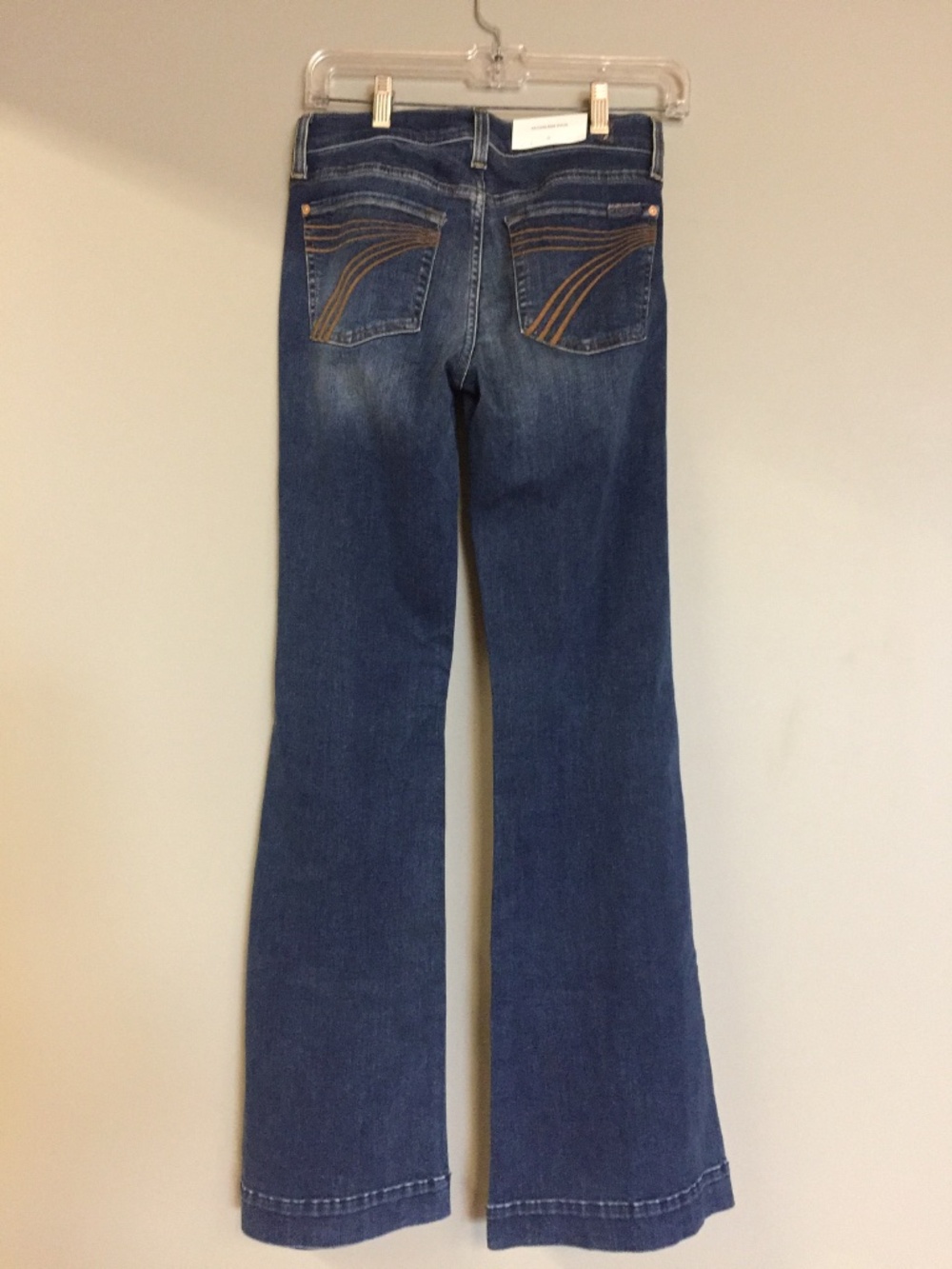 Women's Tailorless Dojo Mid Rise Flared Jean. Dark Blue. - Picture 4 of 5
